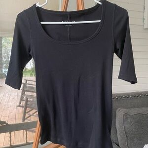 Everlane quarter sleeve Pima cotton top